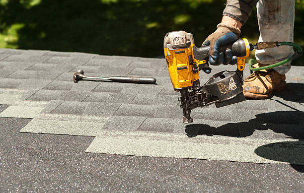 Best Roof Gutter Cleaning  in Cottonwood, CA